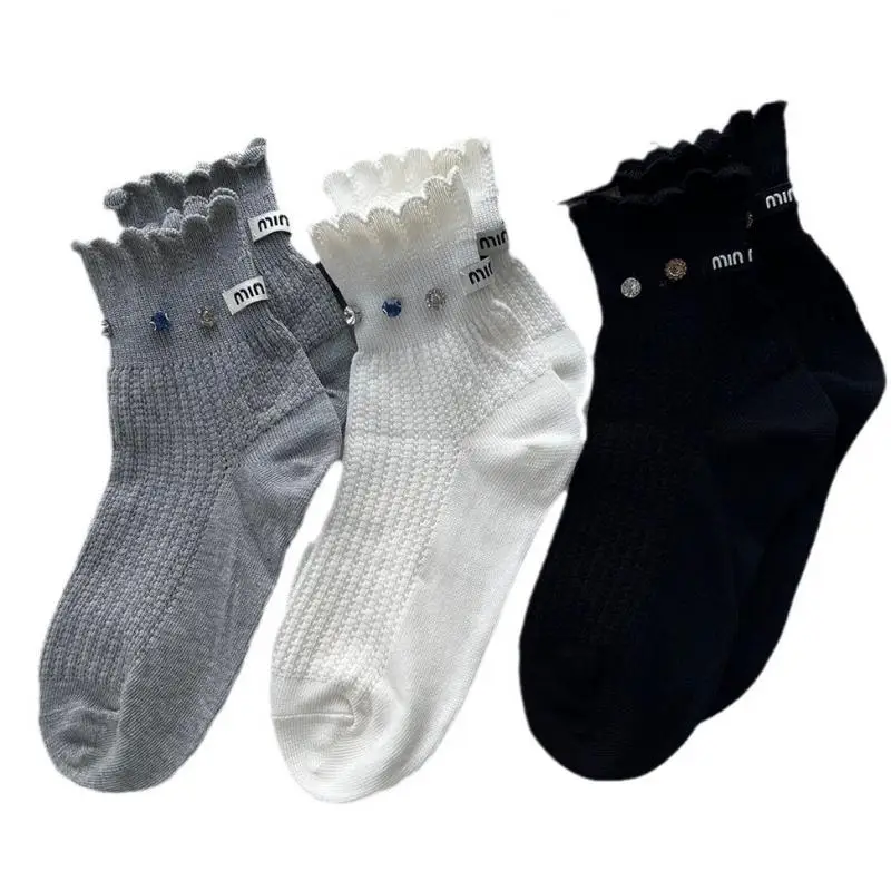 

M Letter Label Decorative Women's Short Socks Thin Hollowed Mouth Fashion Socks European Goods Exquisite Handmade Footwear