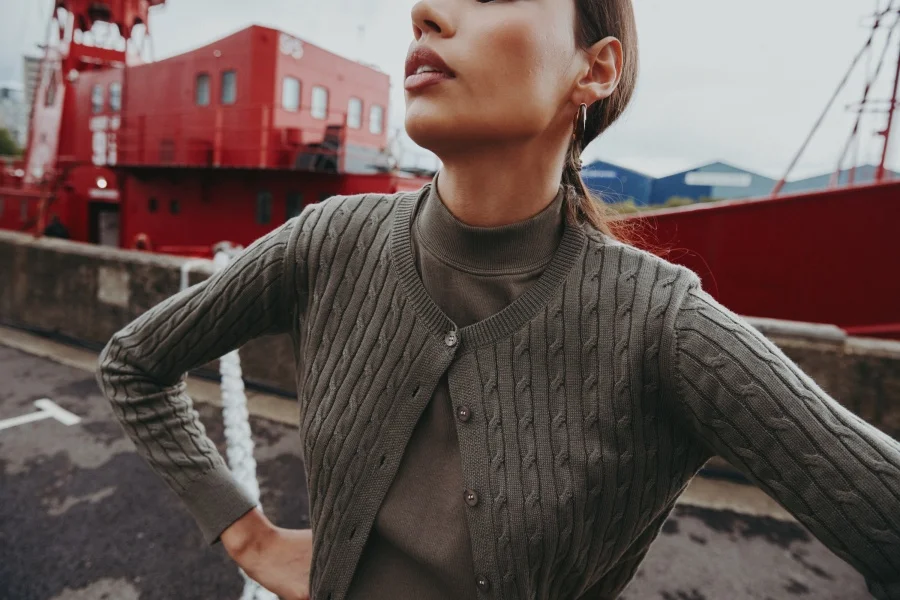 Women’s Knitted Cardigan Dress Set 3