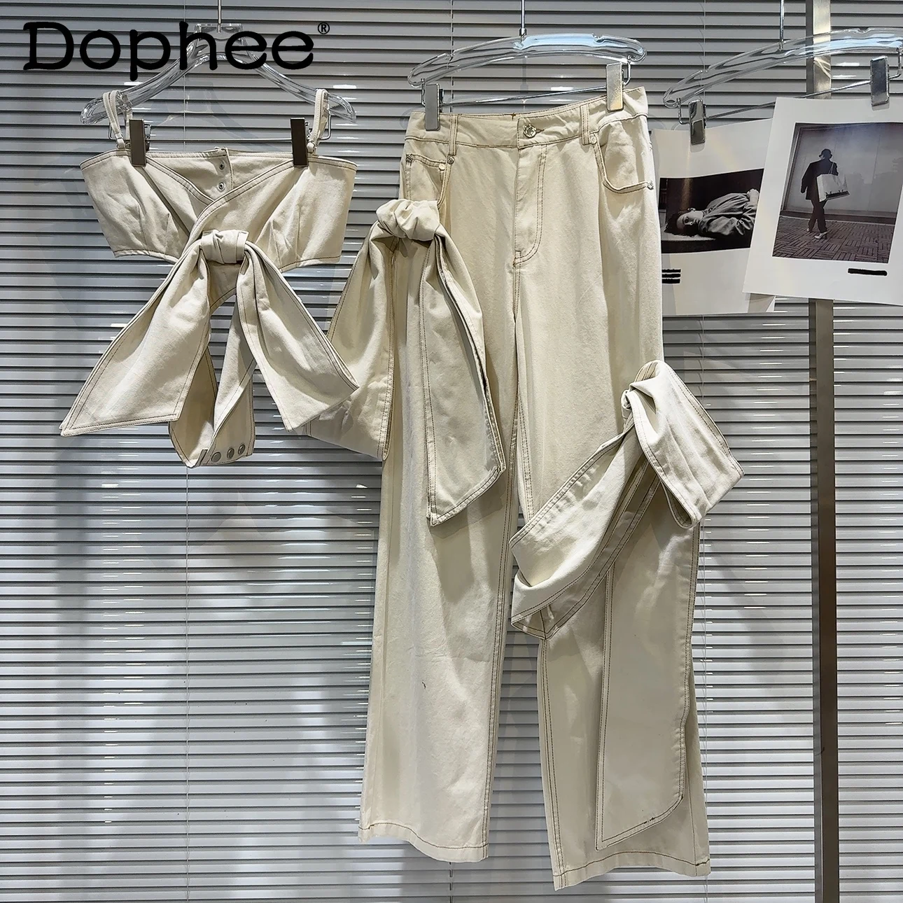 

Уличный джинсовый костюм на шнуровке для женщин, Новинка лета 2024, американская мода, популярный топ с бантом для девушек и брюки, комплект из двух предметов, женская одежда