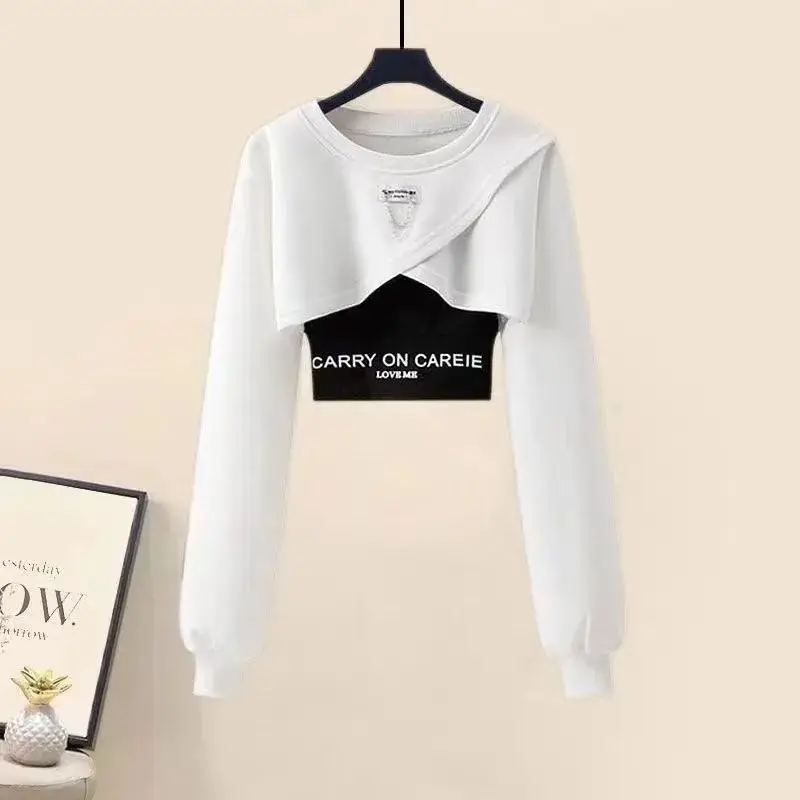 Women's Set Spring and Autumn Korean Edition Long Sleeved Top with Layered Tank Top+Perforated Jeans Three Piece Set Fashion