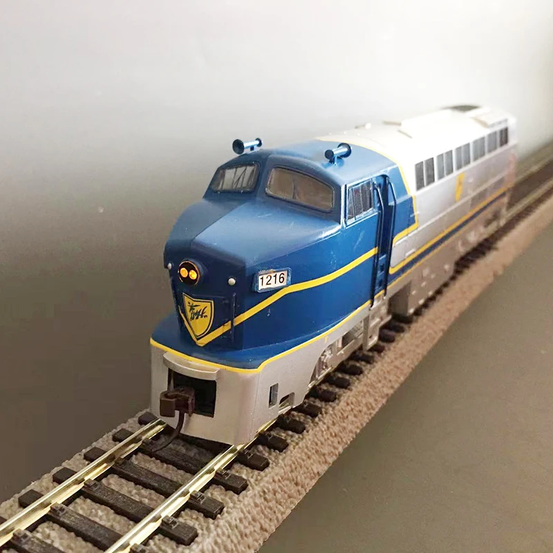 Train Model Toy HO 1/87 Series Diesel Locomotive Dynamic with Lighting Effect DCC Digital RF-16 Diesel Locomotive 1 87 32 5cm alloy steam train diesel locomotive alloy train model metal with light music children boy toy train kids gift