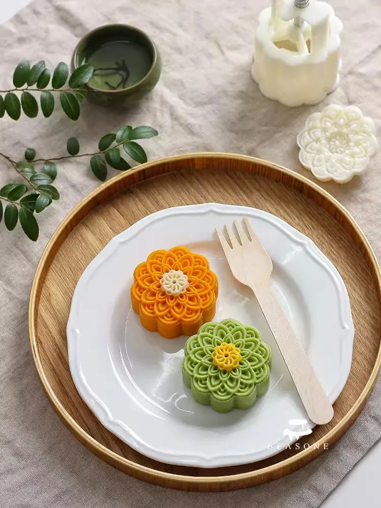 Moon Cake Rice Cake Molder 4Pcs/Set 75g Round Shape Mooncake Hand