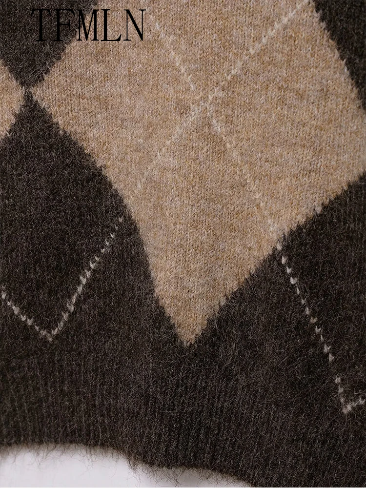 2025 Autumn Winter Women Off Shoulder Knitted Sweater Fashion Warm Loose Argyle Pullover Tops Causal Ladies Slash Neck Sweaters