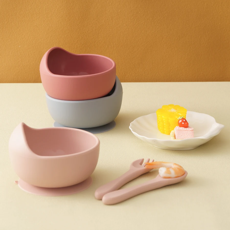 3PCS Baby Silicone Dinner Set Suction Dishes Waterproof Spoon Fork Feeding Training Sets For Children Food Grade Baby Tableware 2