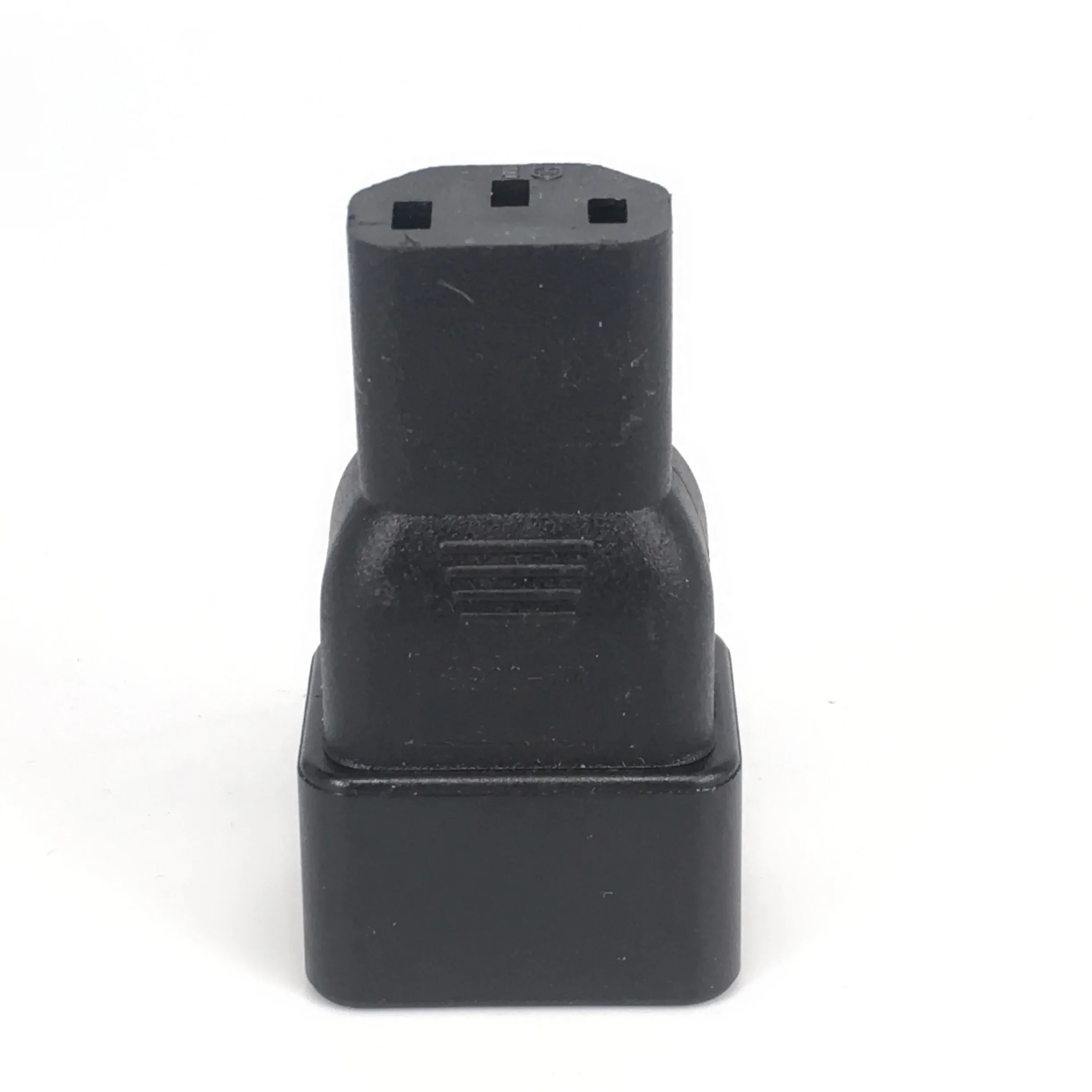 C13-C20 PDU USP  , ǻ   ȯ , IEC C20 -C13 