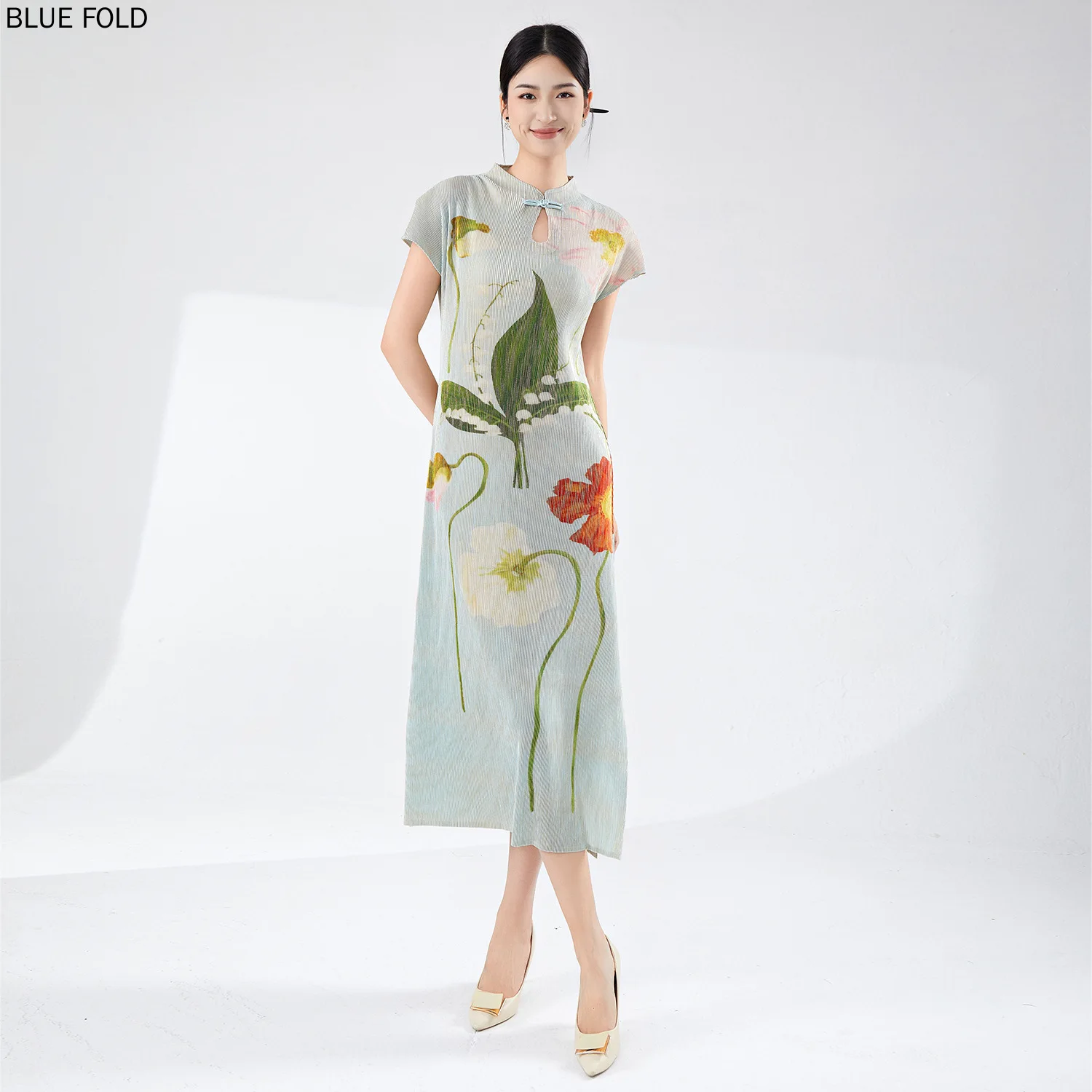 

Improved Version Chinese Cheongsam Dress for Women High-end Fashionable Stand-up Collar Printed Slit Miyake Mid-leng Vestido