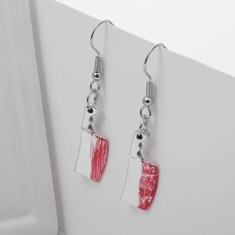 Fashion Gothic Creative Silver Color Bloodstain Kitchen Knife Orecchini Pendenti Per Uomo Donna Halloween Party Street Jewelry Gift