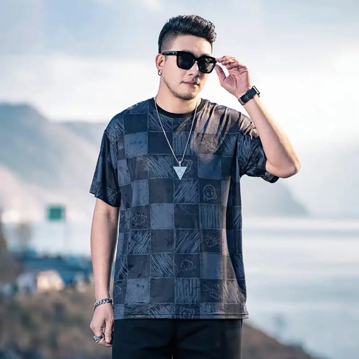 thumbnail image 1 of Camiseta de hombre Tops jaspeados Trashy Y2k Camisetas para hombre Camisetas Gráficas Seda helada Suave Gótica Grunge Acuarela Oversize Secado rápido Caliente, 1 of 5