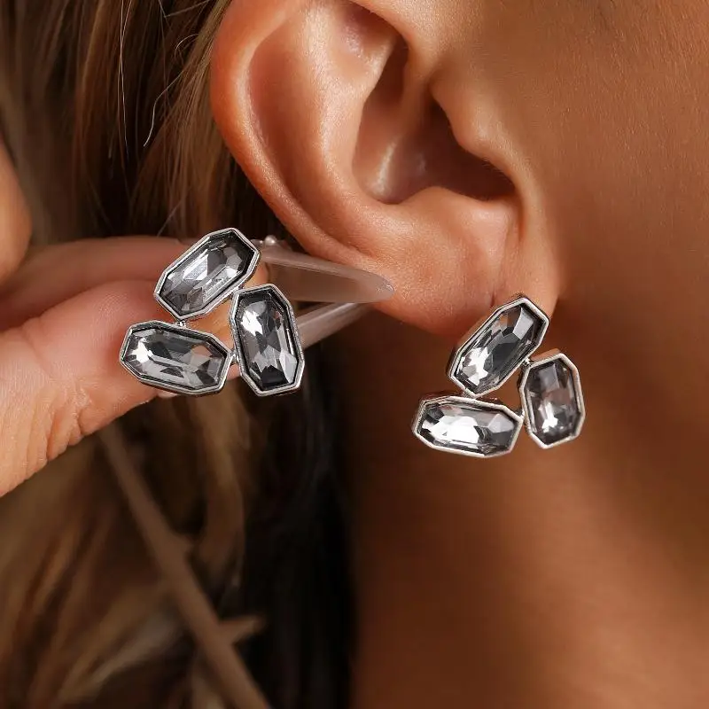 Minimalist Acrylic Rhinestone Earrings For Women Korean Fashion Geometry Ear Studs Party Jewelry Accessories Sb46c2657fd2c47d8930dca2f05c61a05k