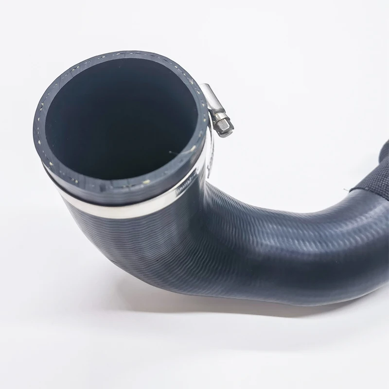 FOR LAND ROVER RANGE ROVER EVOQUE DISCOVERY SPORT 224DT 2.2T Diesel Hose Intercooler To Throttle OEM LR024304 LR066436