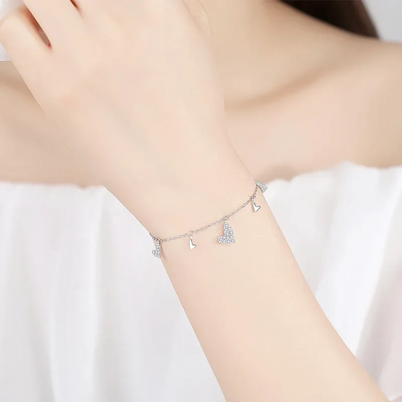 

S925 silvery Heartshaped Bracelet lady lovers Memorial Day girl Simplicity hand chain Design niche styles Women Hand decoration