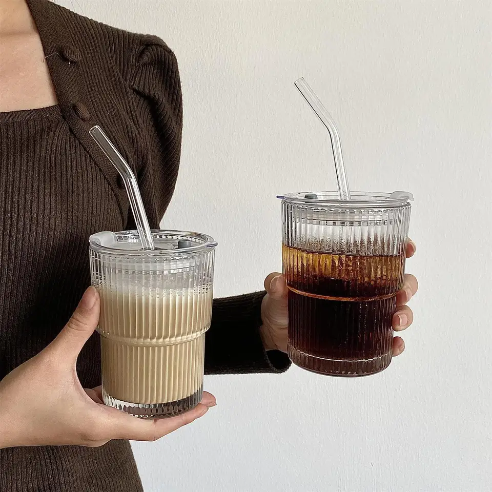 450ml Simple Stripe Coffee Glass Cup With Lid and Straw
