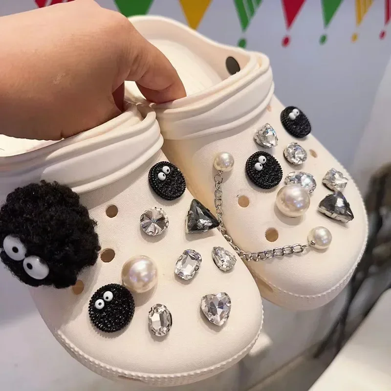 

Whole Set Hot sales DIY Shoes Charms for Cute Cartoon Handmade Charms Designer Quality Garden Shoe Decoration Girl Gift