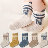 3 paires/lot chaussettes pour enfants pour garçons filles coton lettre enfants chaussettes Sport décontracté fille garçon enfant en bas âge bébé sol chaussette courte antidérapante 1