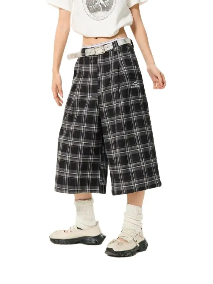 Seven Points Trousers With Plaid Embroidery American Retro Men And Women Casual Straight Summer Couple Personalized Beach Shorts