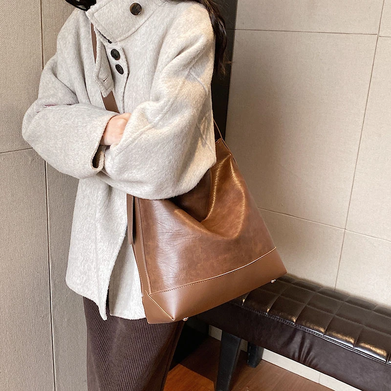 

Ladies Exquisite Workmanship Soft And Comfortable Zipper Open And Close Shopping Shopping Commuting Single Shoulder Straddle Bag