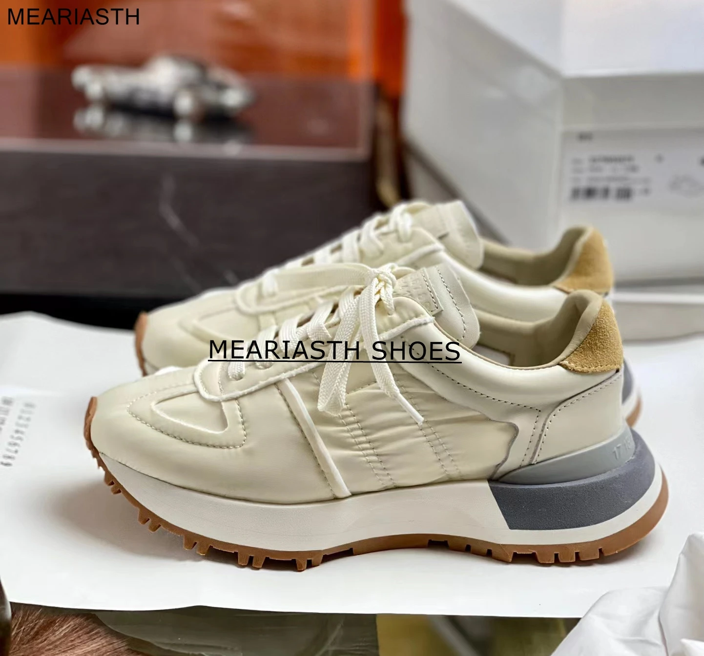 

Fashion Beige white Round Toe Loafers Flat Platform Casual Shoes Lace-Up Couple Sneakers Women's and Men's Walking Sports Shoes