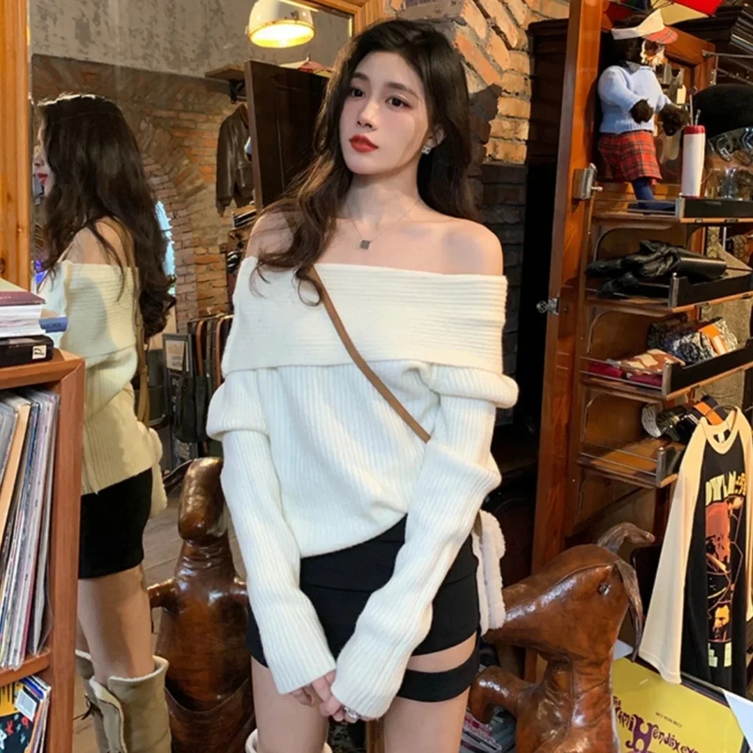 Fashion Autumn New Women's Slim-fit Long-sleeved Sweater One-word Shoulder Off-the-shoulder Women's Knitwear Sexy Top