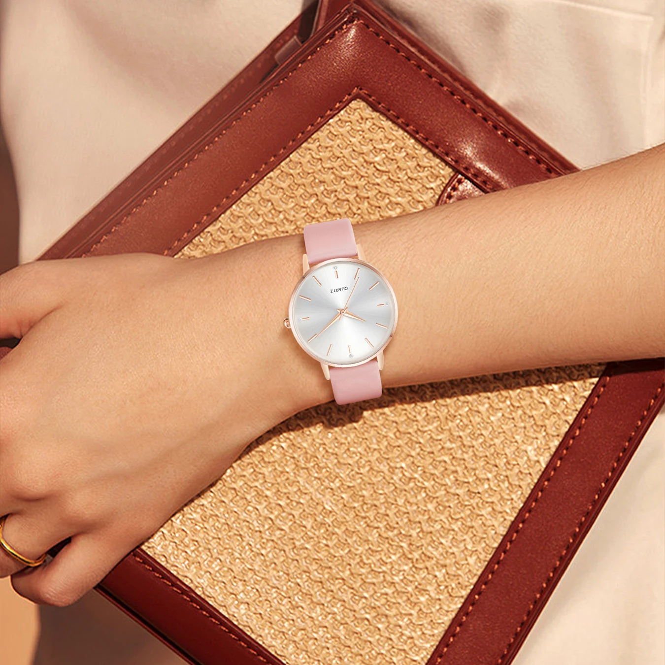 Watches for Women Leather Band Quartz Watch Casual Bracelet Watch women watches