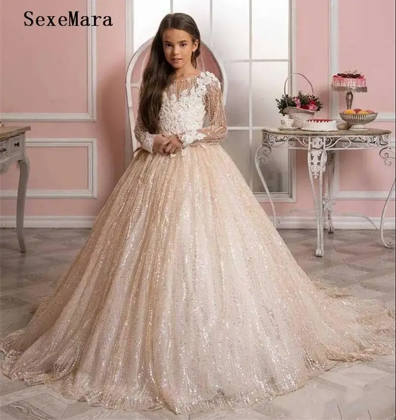 

Luxurious Flower Girl Dresses Long Sleeves Sheer Neck Little Princess Communion Pageant Gown Champagne Tulle Lace Top