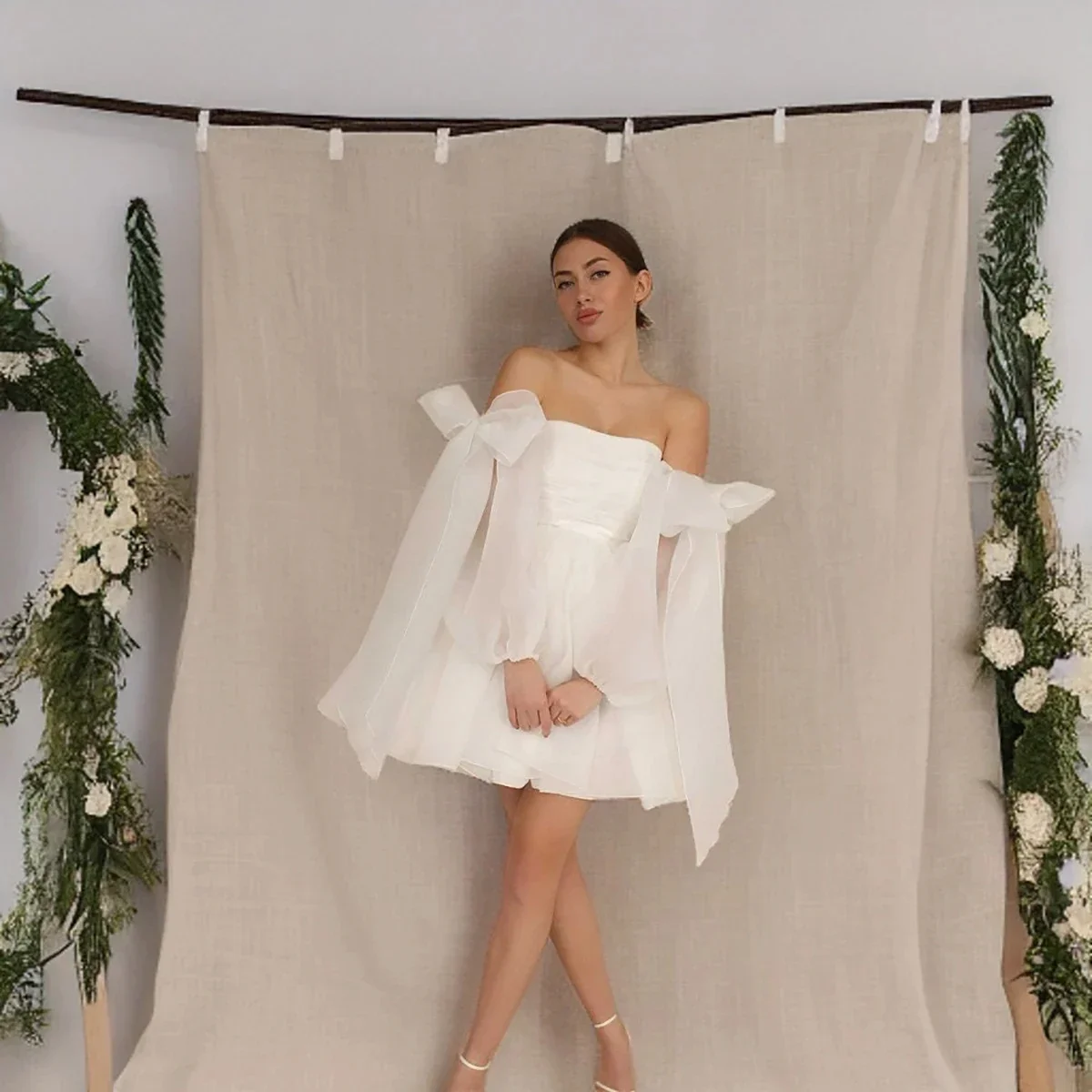 

Organza Mini Short Wedding Dress For Women Strapless Bow Long Puff Sleeve Bridal Reception Bridal Gown Wedding Party Dress