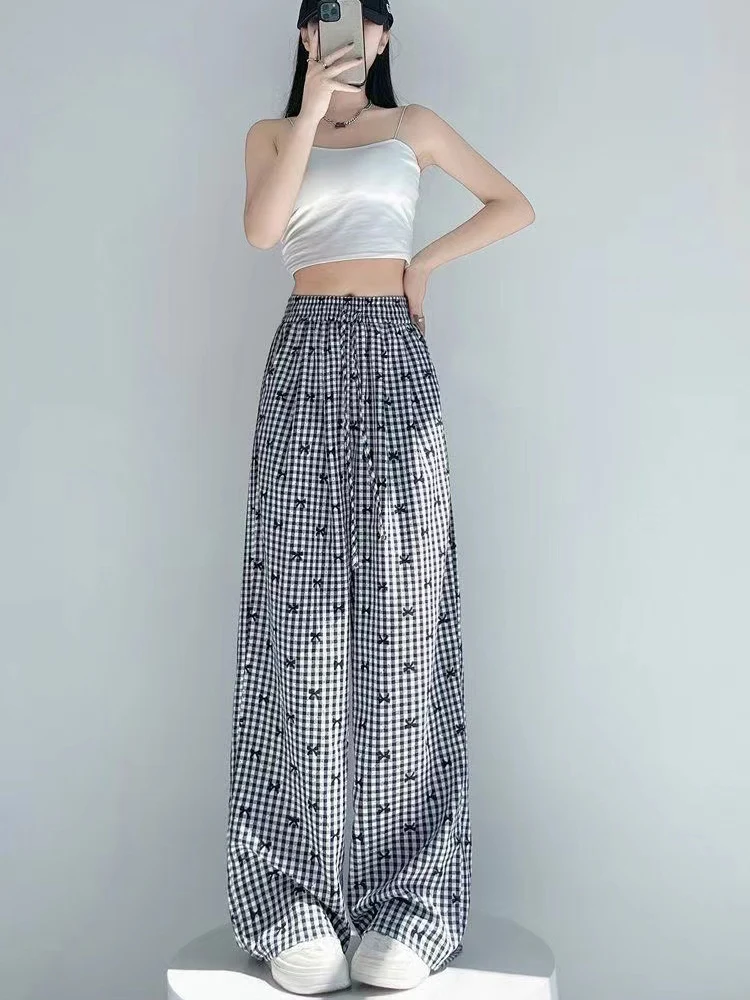 Рисунок 2 - Женские длинные брюки с бантом