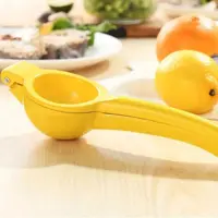 Home Manual Lemon Squeezer Aluminum Alloy Hand Pressed Orange Fruit Juicer Portable Practical Kitchen Tools Mini Blender 2