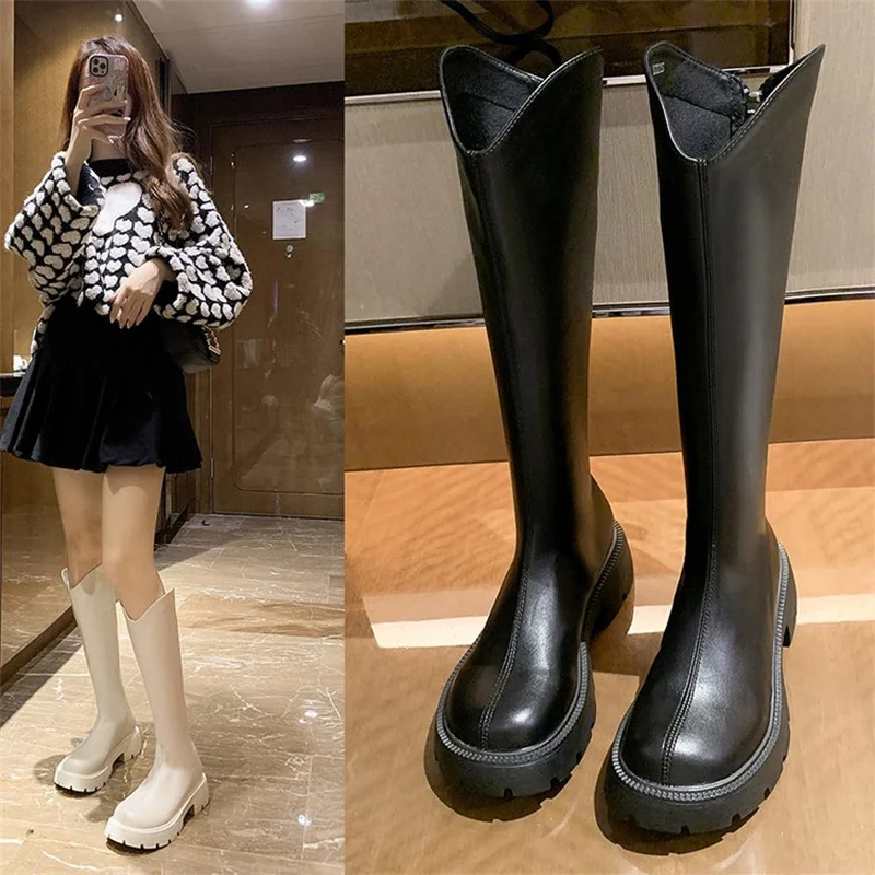 

New Women's Thick Heeled Leather Boots That Are No Less Than Knee High and Appear Slim with V-shaped Boots Black Long Boots