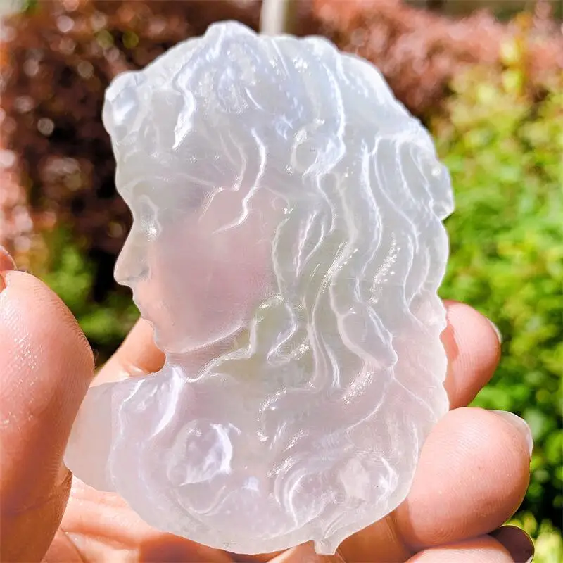 8Cm Naturale Naturale Selenite Pietra Preziosa Bianca Medusa Figurina Intaglio Pietra Curativa Gesso Trasparente Quarzo Minerale Home Decorv 1 Pz