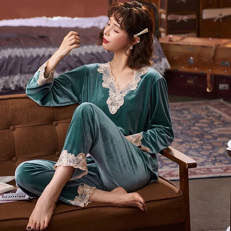 

6911-13Korean style pajamas women's long-sleeved three-season gold velvet can be worn outside plus size home service