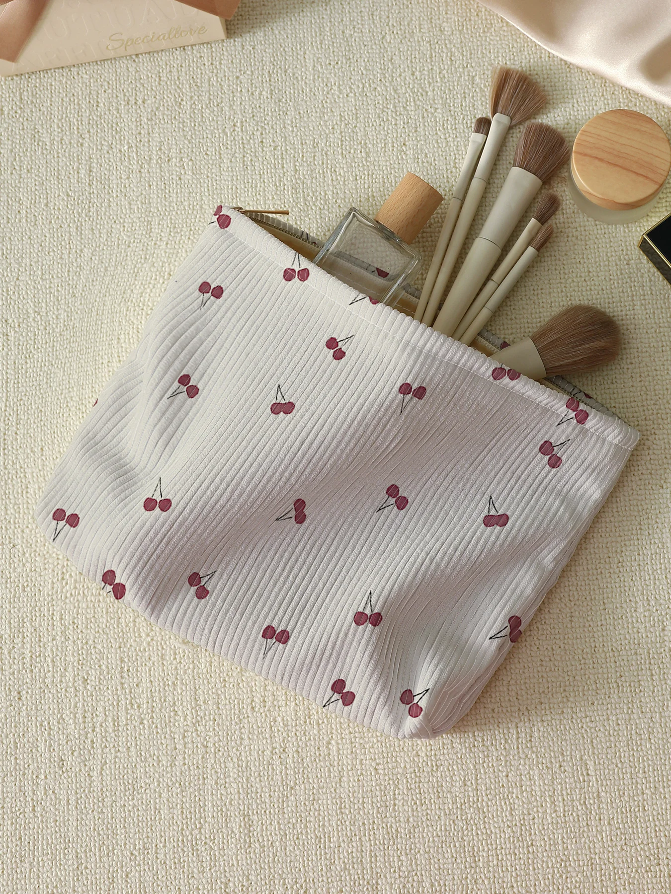 Cherry printed corduroy makeup bag, lightweight zipper makeup storage box, multifunctional bag with lining