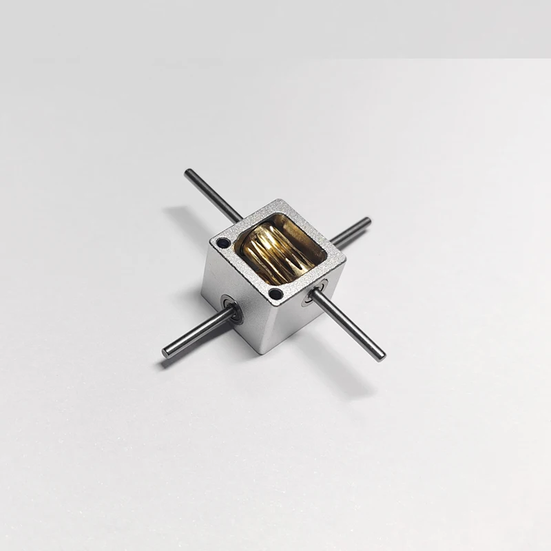 【2MM】Shaft Mini Worm Gear Box 0.4M Turbine Worm Gear Micro 90&deg; Transmission Box 15-Times Reduction Mechanism Gearbox DIY