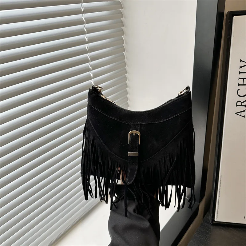Borsa a Tracolla Boho con Frange per Donne, Borsa Vintage con Nappine, Borsa Hobo in Pelle Scamosciata, Borsa da Cowgirl in Stile Western, Borsa Retrò Y2K - immagine 3