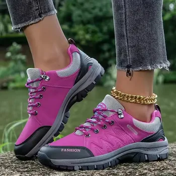 أحذية المشي لمسافات طويلة النسائية متينة قابلة للتنفس بتصميم شبكي للشارع ونعل مضاد للانزلاق عصري للاستخدام اليومي والمشي والركض أحذية رياضية جديدة 3