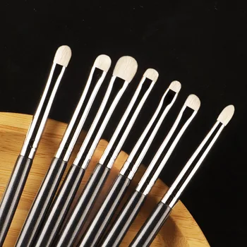 1pc White Pony Hair Eyeshadow Makeup brushes Small Smudge Precision Crease Detail Bevel Eye Shadow Make up brush Liner Lip 1