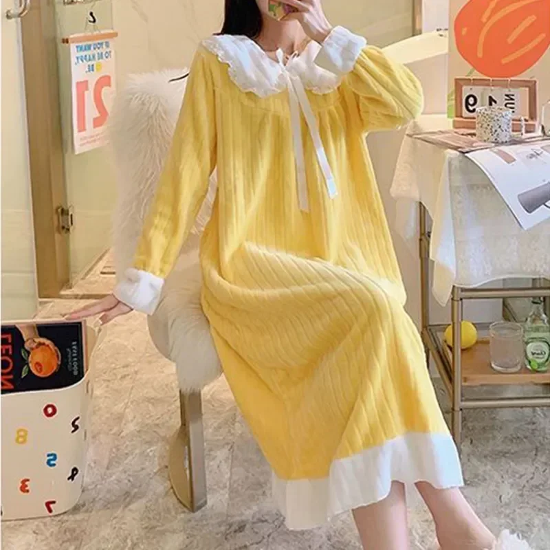

One 2023 Winter Pajamas Dress Home Fleece Korean Night Ruffles Sleeve Wear Nightgown Lace New Sleepwear Womens Style Piece Long
