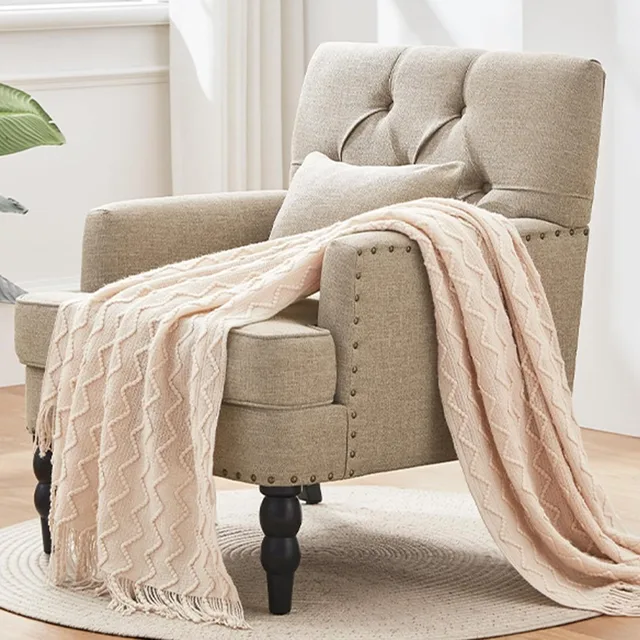 Tufted Club Chair Set with Pillows 4