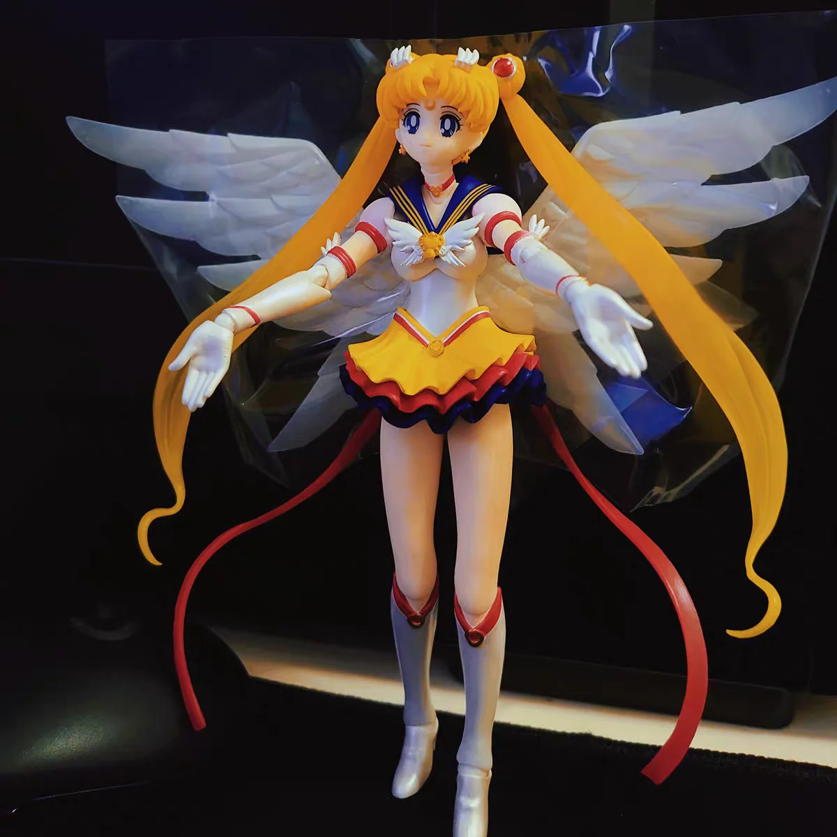 

14cm Lcfun Original Genuine Figure Shfiguarts Tsukino Usagi Sailor Moon Eternal Moon Genuine Shf Pvc Model Toys Birthday Gifts