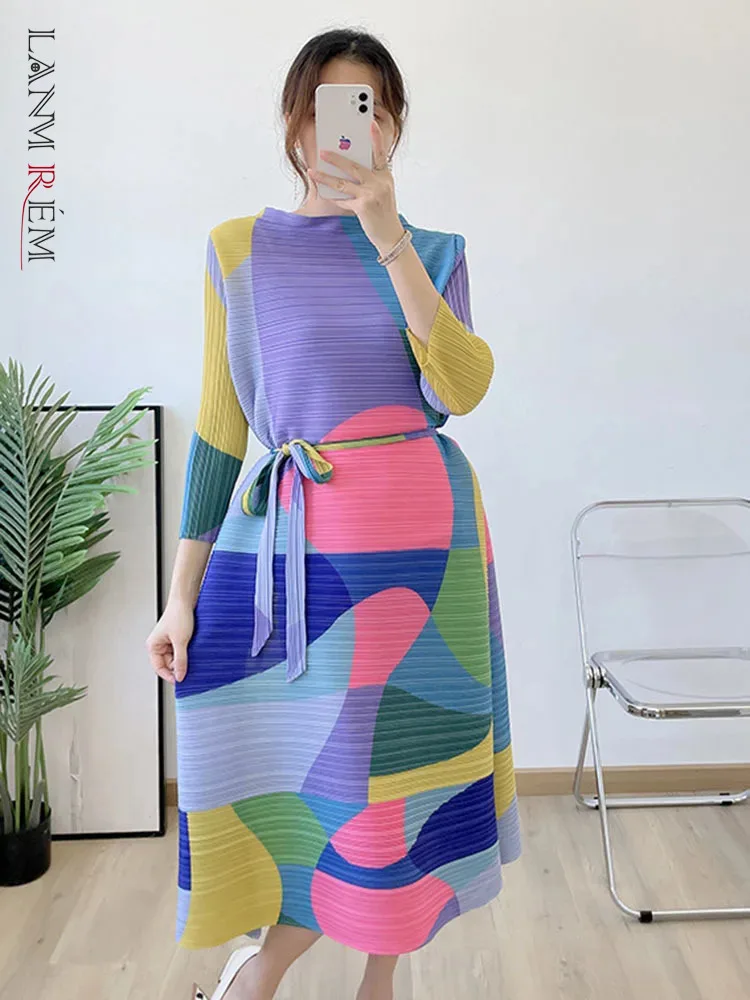 LANMREM Pleated Printing Dress For Women 2025 Spring Loose Color Block Dresses With Belt Female Fashion Clothes 2D1127