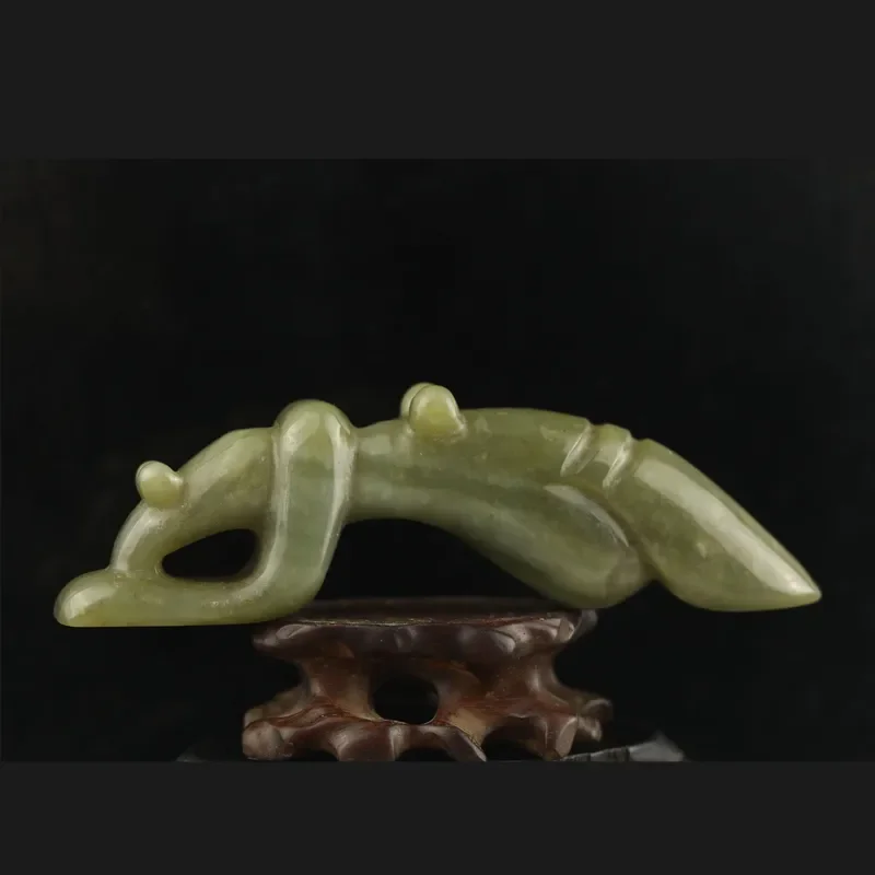 

Old China Natural hetian Jade Hand Carved statue dragon loong pendant x