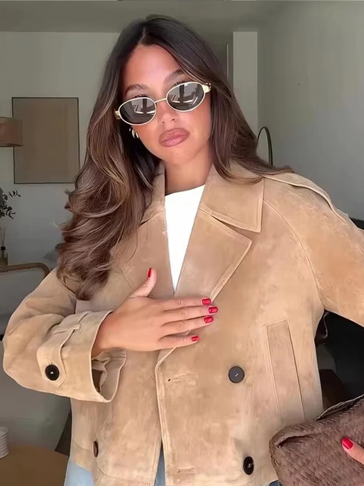 Chic Double Breasted Lapel Short Jacket Women Pockets Long Sleeve Buttons Coat 2025 Autumn Lady Street Casual Outwear New