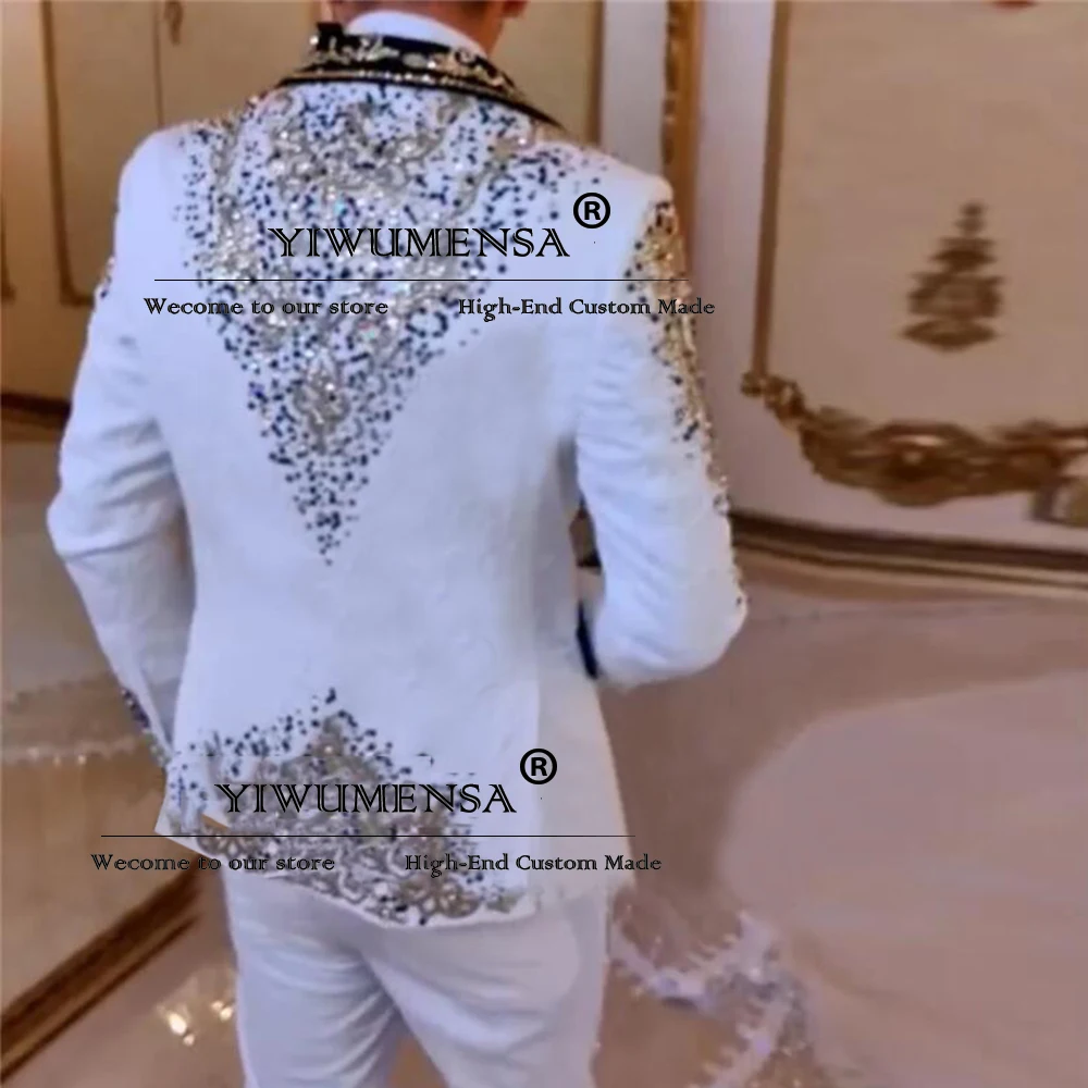 Luxury White Wedding Suits For Men Skinny Sparkly Crystals Beads Shawl Lapel Prom Blazers 3 Pieces Groomsman Tuxedos Customized 2