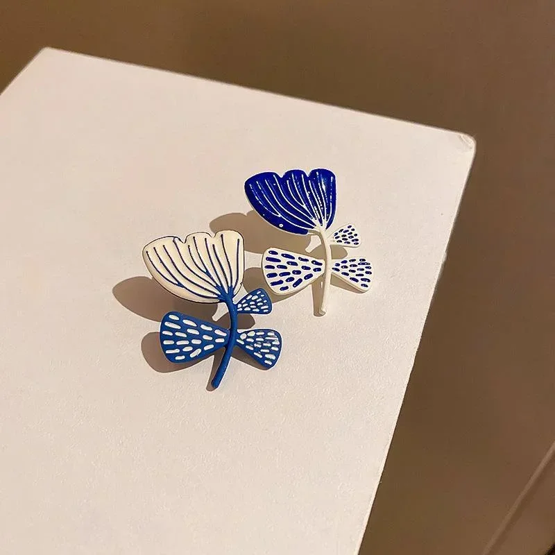 Summer Newest Personality White Blue Painting Leaf Flower Earrings New Chic Jewelry Accessories for Women Fashion Creative Gifts
