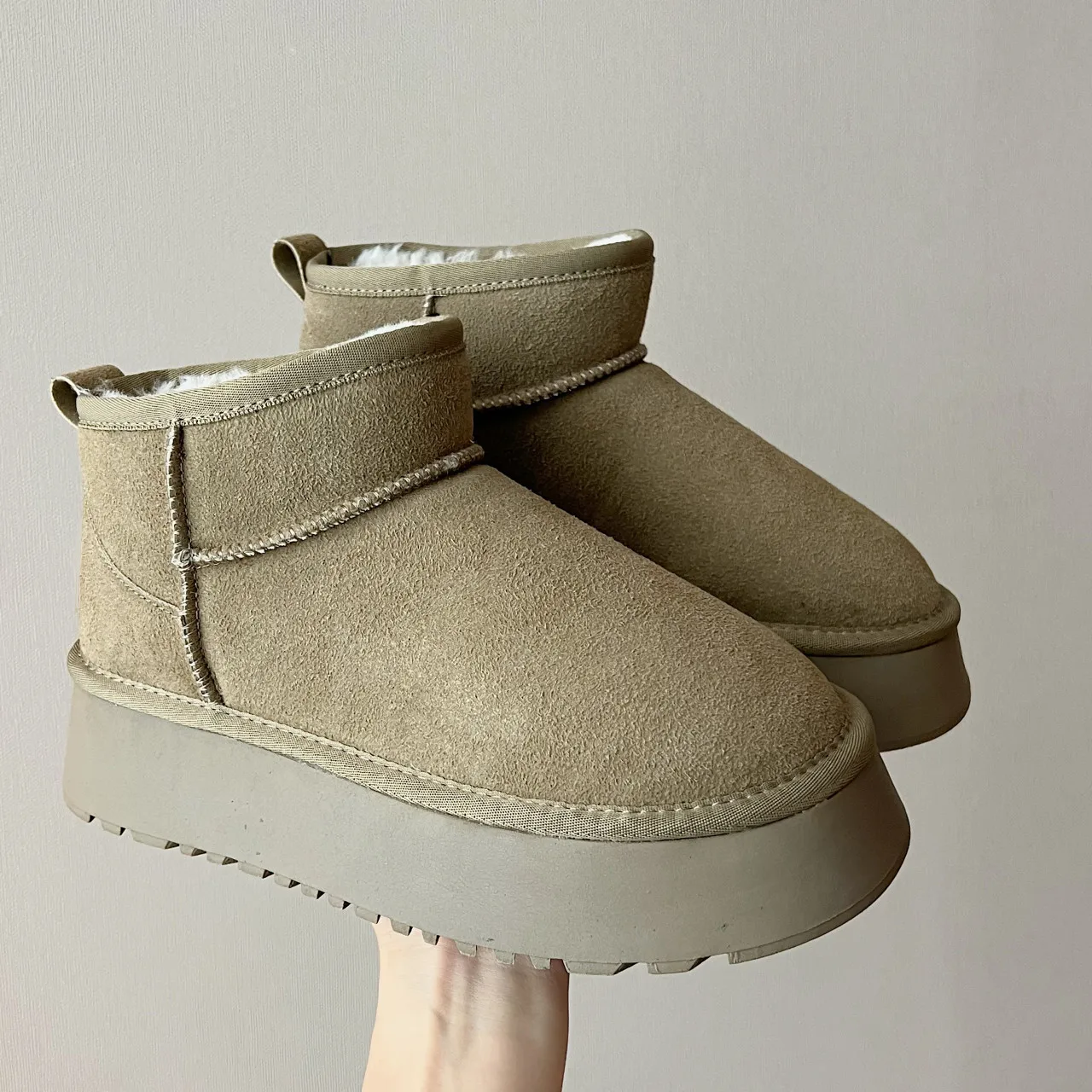 

Mini Short Boots Warm Winter Thickened Women's Shoes Sheepskin Wool Comprehensive Anti-skid Snow Boots Women's platform shoes
