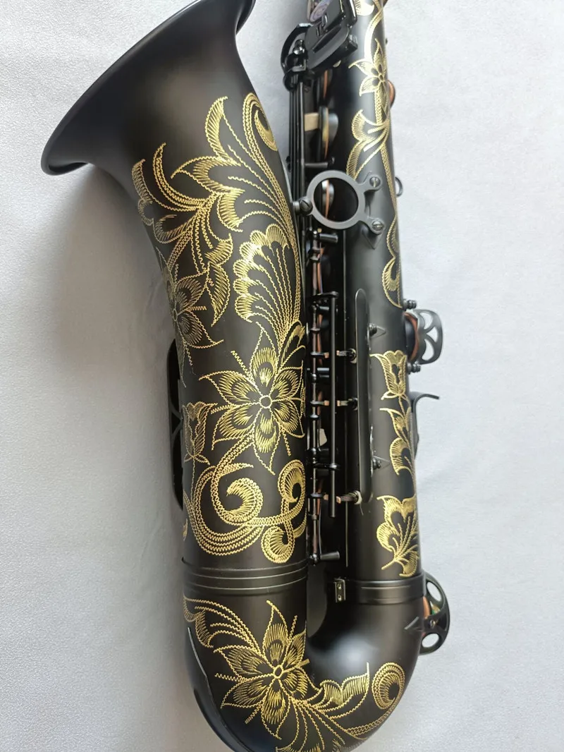 High-End Suzuki Woodwind Instrument-Pro Series Tenor Sax in Bb with Accessory Kit