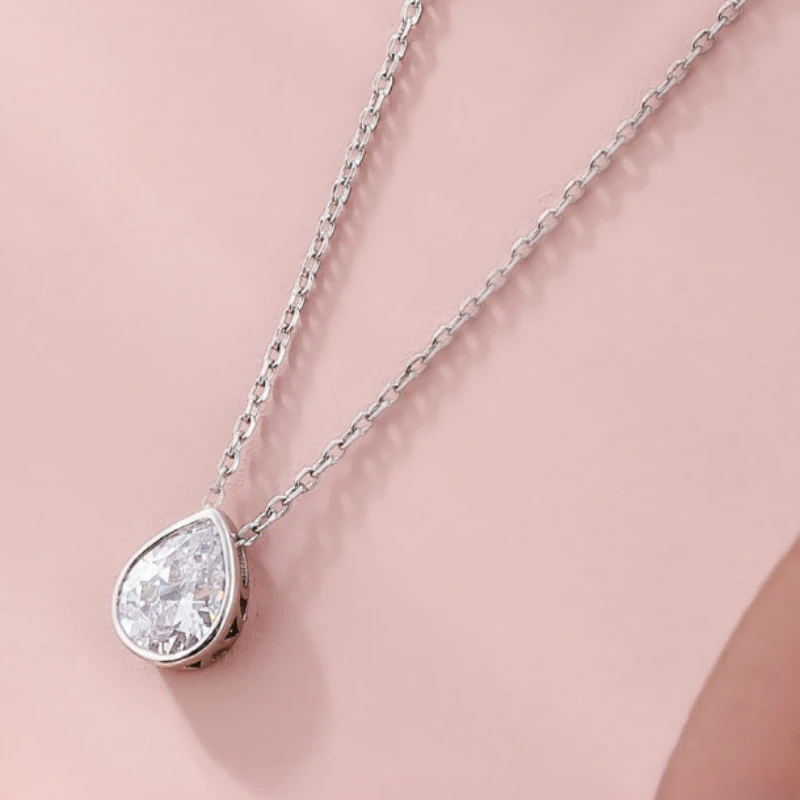 

S925 Sterling Silver Love 2024 New Anti Allergy Water Drop Pendant Lady Light Luxury Simple Collar Chain Girl Necklace Jewelry