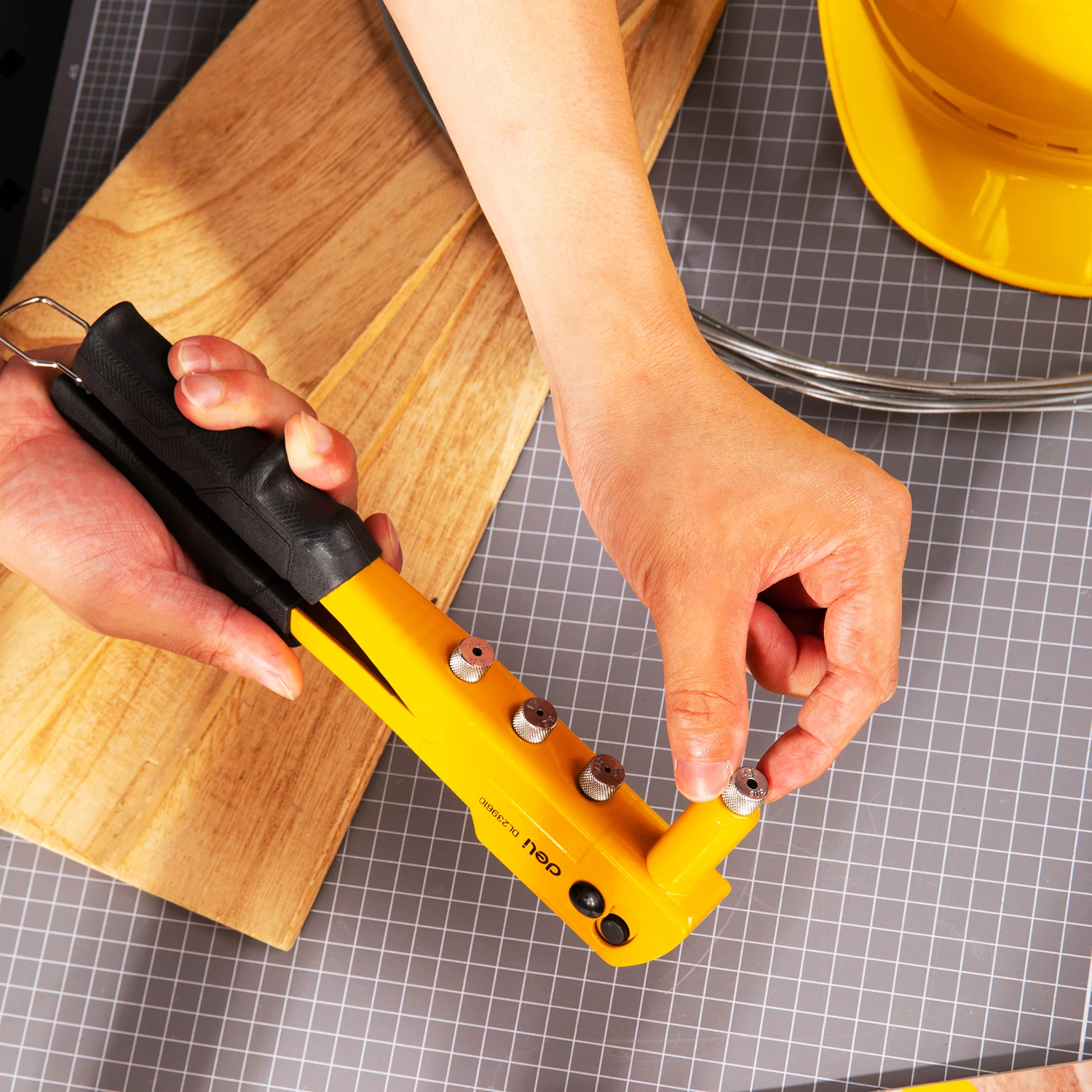 Deli 10.5in Yellow Single-Hand Rivet Gun, Durable Steel Construction with Ergonomic Handle, For Riveting Metal, Plastic