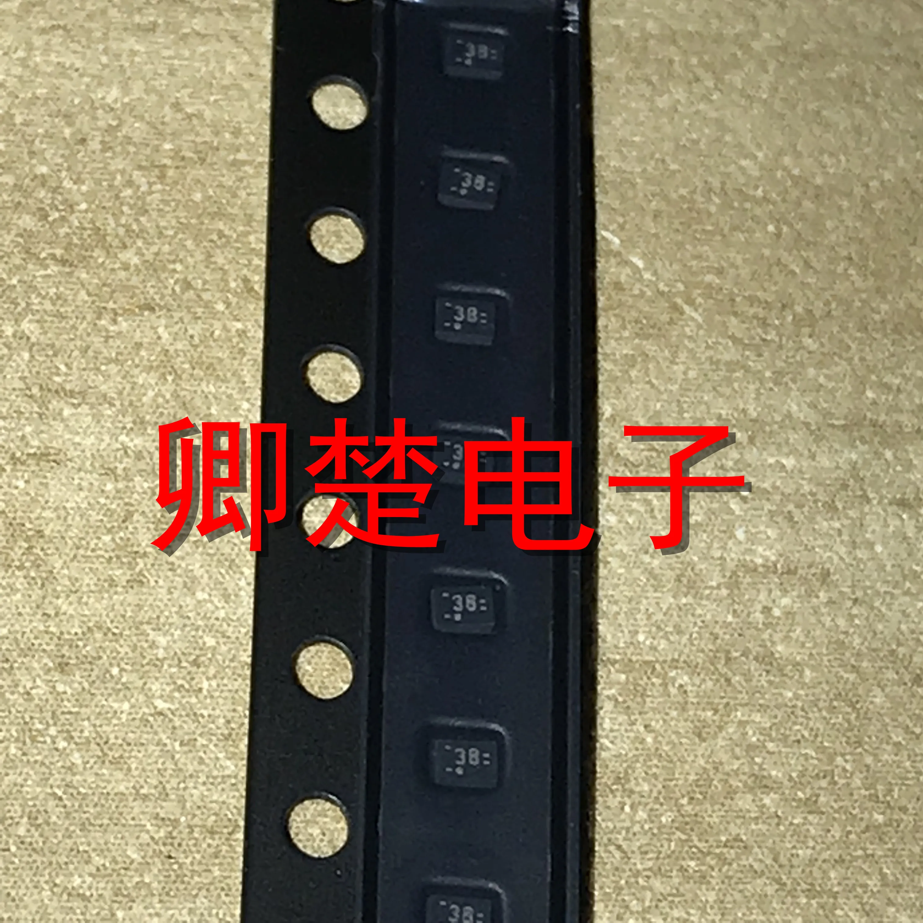 

Оригинальный Новый TPD4S012DRYR QFN S-6 diode, 30 шт.