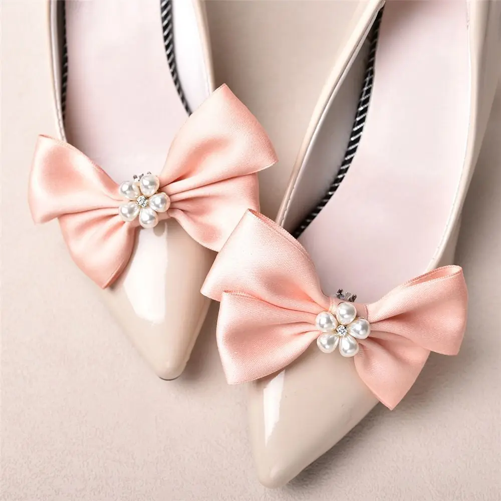 1 Pair Bow Shoe Clips Pearl Bowknot Shoe Charms Removable Shoes Jewelry Decorative Shoe Accessories for Wedding Party Shoe Decors White, Women's, Size