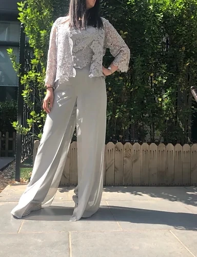 

Pantsuit / Jumpsuit Mother of the Bride Dress Plus Elegant Square Neck Lace Chiffon Sleeveless Mother of the Groom Dresses